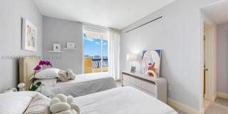 17875 Collins Ave Gallery 52
