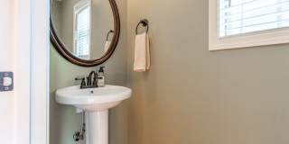 Beautiful 3 Bed/2.5 Bath Home with garage in Jonesborough Gallery 15