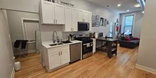 1415 W Erie Street, Gallery 5