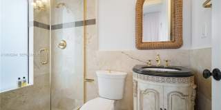 3300 NE 171st St Gallery 38