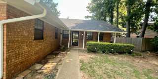 REMODELED HOME ON A QUIET STREET JUST ONE MILE WEST OF OU CAMPUS! Gallery 17