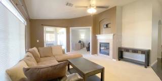 Spacious 2 Bed, 2 Bath + Office Townhome with Attached Garage | Broadlands Community Spacious 2 Bed, 2 Bath + Office Townhome with Attached Garage | Broadlands Community Gallery 7