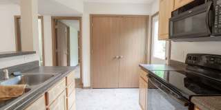 Large 4 bedroom Duplex Gallery 9