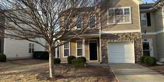 553 Writers Way Gallery 3