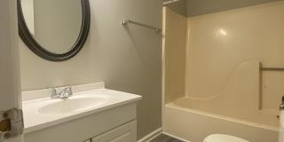 Michelle Court 1775 Gallery 8