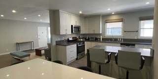 348 S Elm Dr unit: 6 Gallery 1