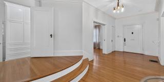 2215 W 21st St Gallery 6