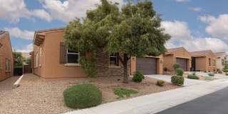 Gorgeous Single Story in a Golf Course Gallery 3