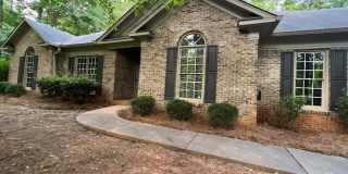 585 Cecily Drive Gallery 1