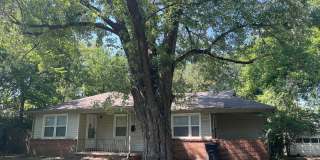 1 Bedroom Duplex with private parking Gallery 1