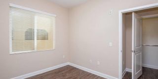 Senior Housing - Monaco Apartments Gallery 86