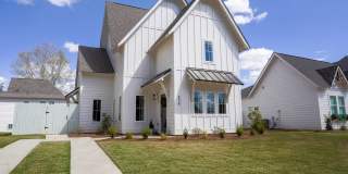 Designer Home near Auburn University's Campus! Gallery 1