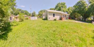 3D Tour Available - Washer & Dryer Included + Pet-Friendly + Off-Street Parking! Available July 3rd! Gallery 8