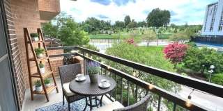 2111 WISCONSIN AVE NW #420 Gallery 16