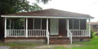 THREE BEDROOM, ONE BATH Gallery 1