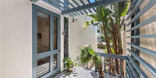 201 Nyes Place Gallery 22
