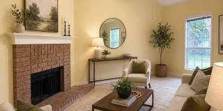 596 W ASHLEY GLEN Cir Gallery 6