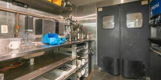 1111 WALNUT Street Gallery 27