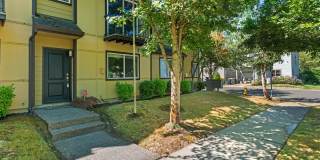 Modern 2 Bedroom Condo Featuring Main Level Bonus Room and Two Ensuite Bedrooms Gallery 1