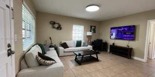 1414 NE 178th St Gallery 1