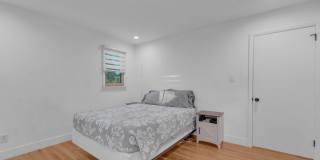 91 SECOND Street Gallery 18