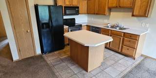 Townhome with 3 bedrooms and garage!  New paint and flooring! Gallery 5