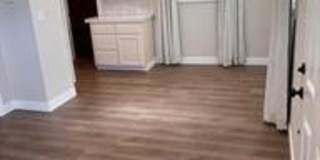 4372 Valley View Gallery 3