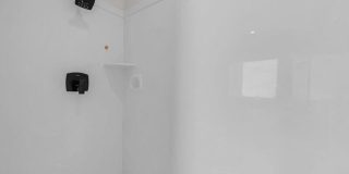 4 Bed, 3 car garage, private pool for rent! Gallery 19