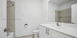 1020 SE 26th Ter Gallery 20