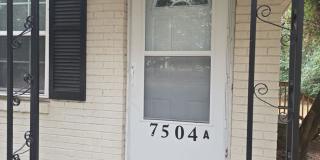 1 bed 1 bath duplex Right off Garners Ferry Minutes from all the shopping and dinning Gallery 1
