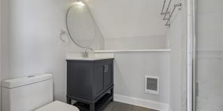 92 Leigh Avenue Gallery 33