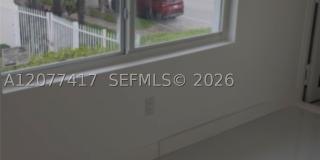 1943 71st St Gallery 9
