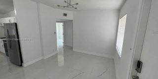 2726 NW 4th Ct Gallery 4