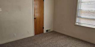 Spacious cozy 3 Bed Home! New Carpets!! Gallery 11