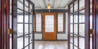 Historic Mid-Town Home with Room to Roam! Gallery 33