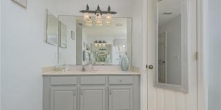 2250 Grove Dr Gallery 19