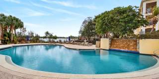 2119 Shadow View Circle Gallery 36