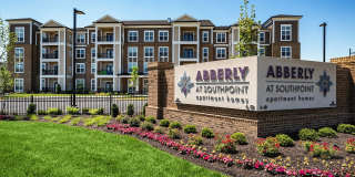 Abberly at Southpoint Gallery 32