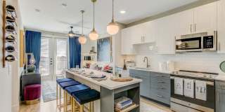 Vance at Bishop Union Gallery 35