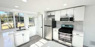 1607 Girard Avenue Gallery 1