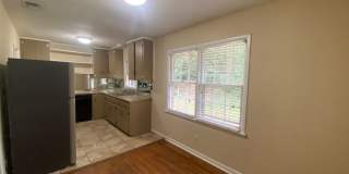 Charming Home Available in August! Gallery 10