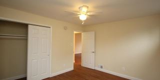 1901 N QUEBEC Street N Gallery 14