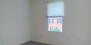 4 bedroom / 2 1/2 Bath. Undergrad Welcome. Off Street Parking, Bus Route Gallery 10