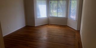 Sweet Studio. Alamo Square. Dishwasher. Microwave. Hardwood. Granite. Stainless. Laundry. Open Sat/Sun 10:30-11:30** Gallery 4