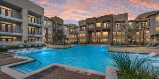 Reserve on Kingsland Gallery 34