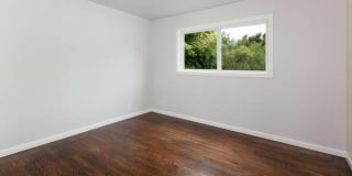 Beautiful rehabbed Mid-Century single family home Gallery 14