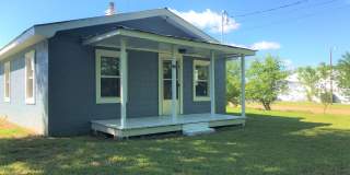 Adorable Rental located in South Hill Gallery 1