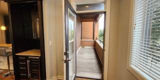 Breathtaking, 2-Bedroom, 2-Bath Condo Near Medical District Gallery 14