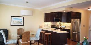 100 W Broadway unit: 7L Gallery 17