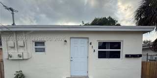 613 NW 15th Ave Gallery 1